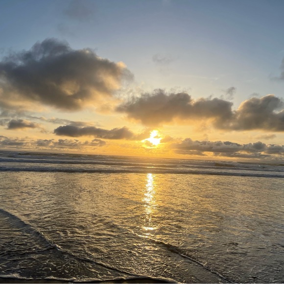 Meet your Posher, Kimberly - Picture 3 of 13